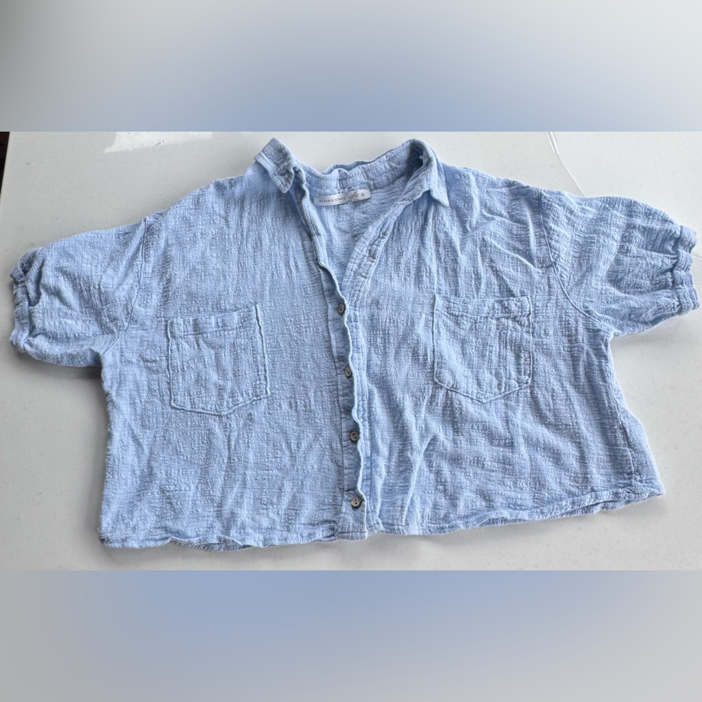 Altar’d State Baby Blue Cropped Linen Button Up Blouse Size Xl